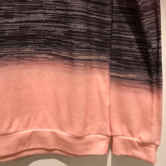 Mason + McKenzie women’s medium sweatshirt - Picture 4 of 5